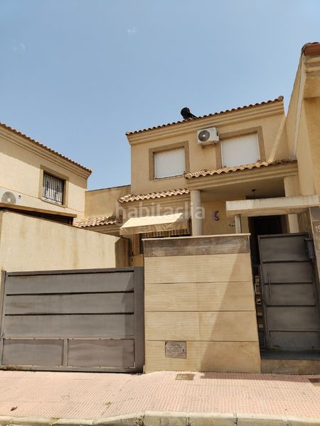 Foto 02a4e14e-2309-45c8-b223-5e358985cf35. Casa adossada amb aparcament piscina a Torres de Cotillas (Las)