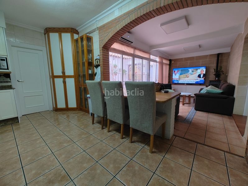 Foto ed8a632d-3d0a-405d-a4fd-9ad1fc696f05. Casa con parcheggio in Torres de Cotillas (Las)