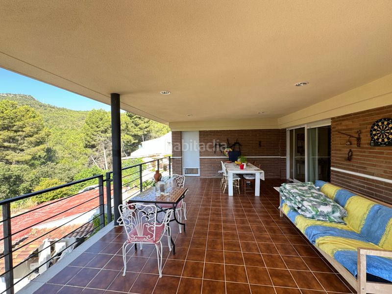 Foto c69907ca-8cf8-4b02-91cb-e1aae1f7b34f. Xalet amb xemeneia calefacció piscina a Corbera de Llobregat