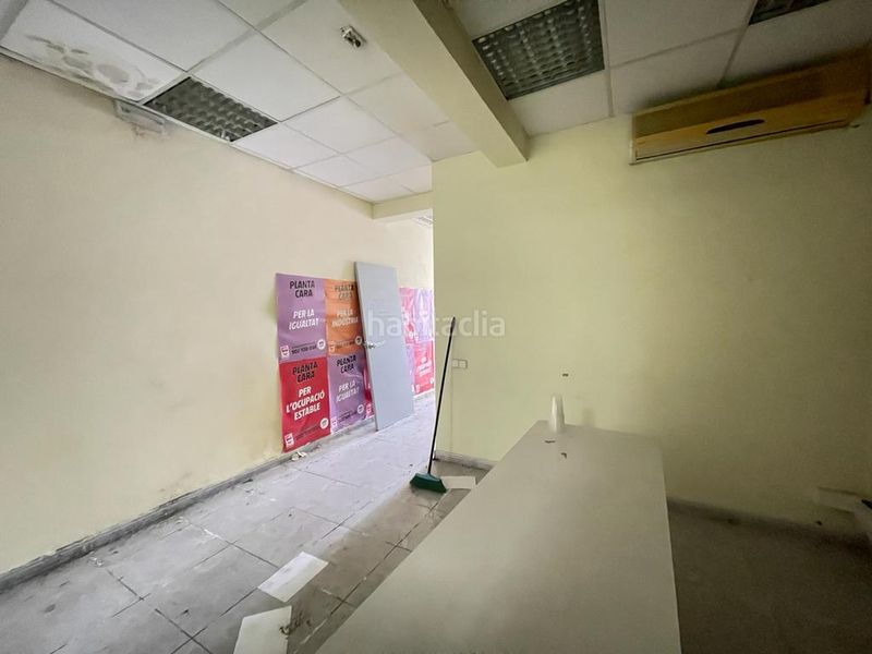 Foto 38be743c-c512-4b41-9529-eb8b5517944c. Local comercial a carrer del vendrell 33 a Manlleu
