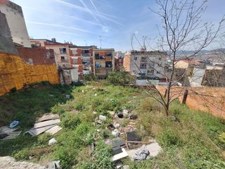 Terreny residencial  Carrer linares 10. ¡oportunidad única para constructores e inversores en el barrio