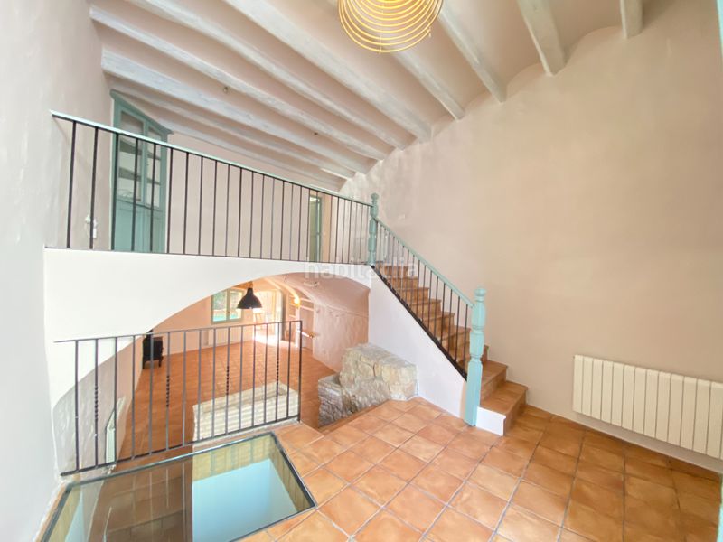 Foto df555f73-5fb9-4469-8be2-58e4561c6757. Casa adossada amb xemeneia calefacció a Corbera de Llobregat
