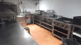 Local Comercial  N/a. Magn�fico local comercial en el coraz�n de villaviciosa, frente