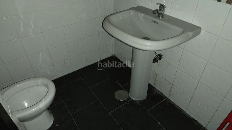 Foto f4dc0cfe-9f12-4fea-9ea4-6f8403dc8424. Bâtiment à usage industriel dans Llaranes Avilés