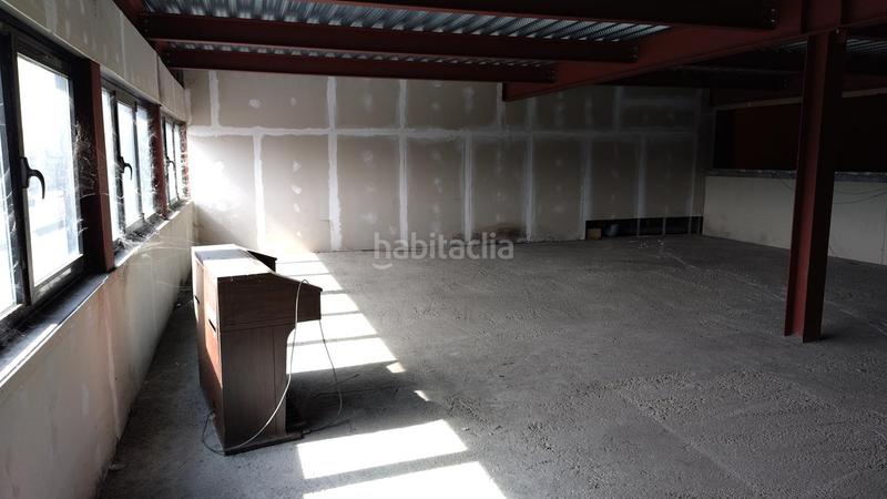 Foto 833a0db5-6faf-4881-89ca-97772e3645c5. Capannone industriale in Llaranes Avilés