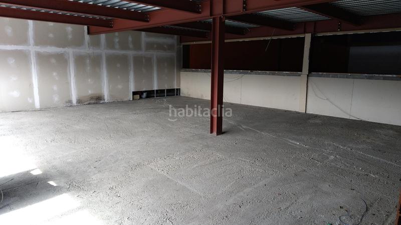 Foto ff7fd418-8cde-45ec-8f30-4a747c46f503. Capannone industriale in Llaranes Avilés