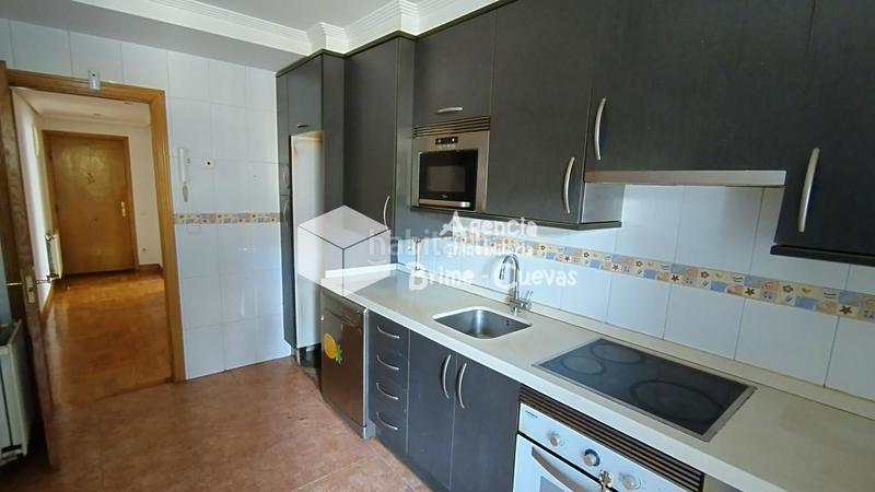 Foto 9f836f8d-1b6a-49df-87d9-273f76fae8b0. Appartement dans alfonso argüelles 2 dans La Felguera Langreo