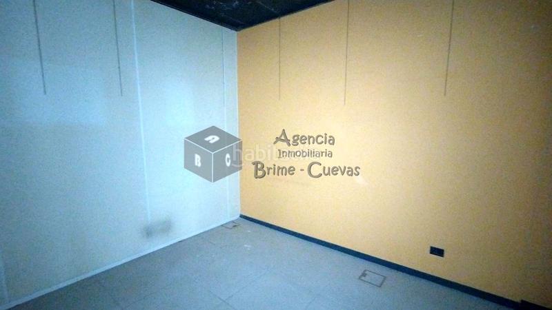 Foto 81139164-8c05-469f-870e-cf340de6c4ea. Local comercial en Parque San Francisco - Uría Oviedo