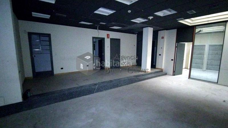 Foto d3113d96-5d6a-4fe8-b045-3a4bd4798fa6. Local comercial en Parque San Francisco - Uría Oviedo