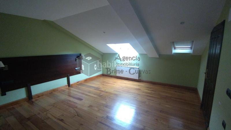 Foto 81726085-1b4f-4cd0-88f8-4b5bffd60d46. Edifici a Tineo