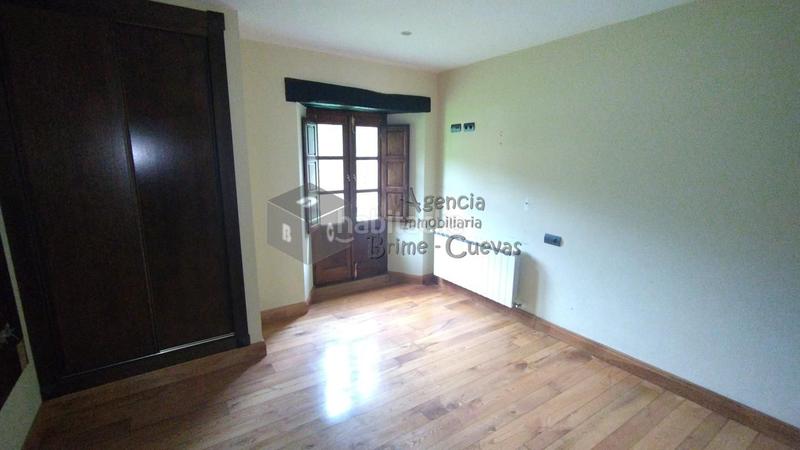 Foto 9c3e2358-f55d-4c02-9848-e06f3296f8b7. Edifici a Tineo