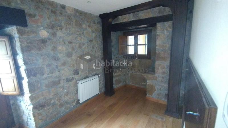 Foto d71b61be-70c6-4782-a443-29c441ba4ac0. Edifici a Tineo