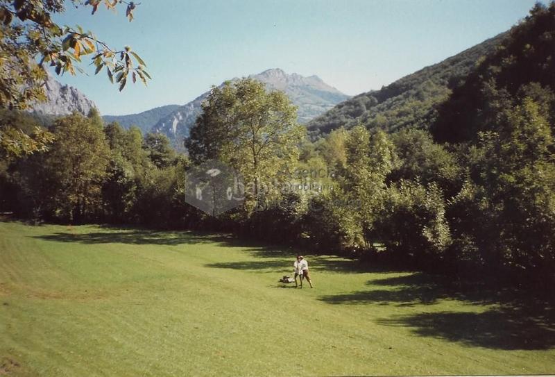 Foto 0660e5be-4d52-4b69-ae5e-b568129b40f9. Masia amb calefacció a Caso
