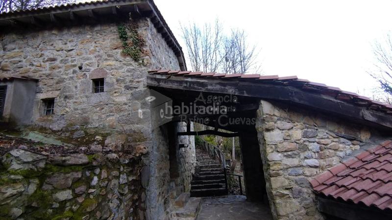 Foto 35564843-10c8-4788-b688-ff7c06836efd. Masia amb calefacció a Caso