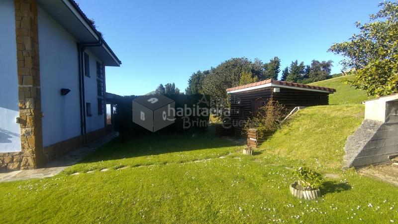 Foto cf6b3b3f-bf24-4009-967a-90dc2d00359d. Casa con parcheggio piscina in Bernueces Gijón