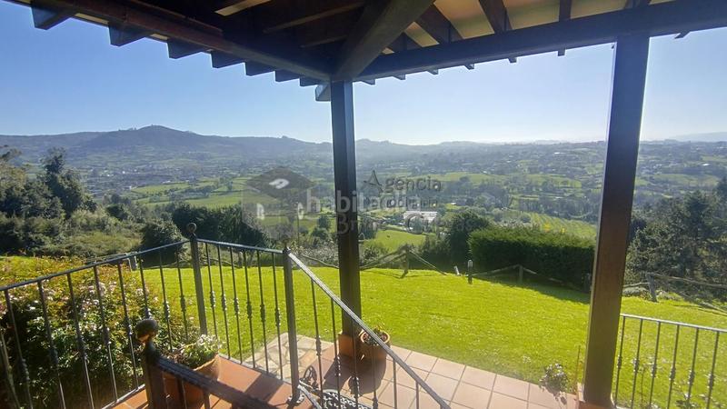 Foto cfb80563-5b8d-42e3-a9b6-ad9e79fcd2a8. Casa con parcheggio piscina in Bernueces Gijón