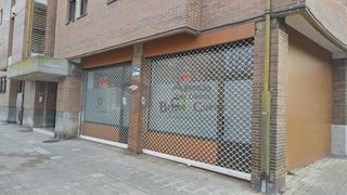 Business premise in Dolores ibárruri 33