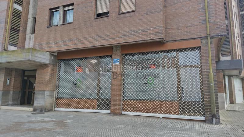 Foto 1b1d2ba8-7abb-4b41-8f9d-bcd580048949. Rent business premise in dolores ibárruri 33 in nuevo Gijón Gijón