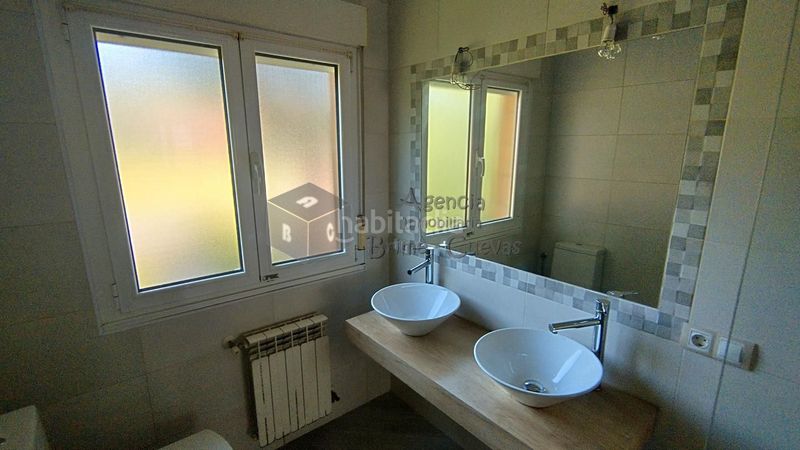 Foto e68c1b9d-0f5a-4428-addf-56fd5deadb4d. Casa en ferreros 4 en Ribera de Arriba