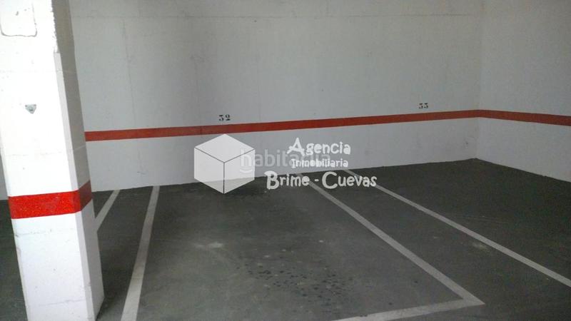 Foto df6425a8-c90c-4c18-bd22-6592a5dd60cd. Parking coche en El Cristo Oviedo