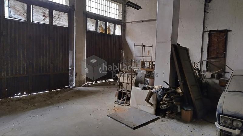 Foto e2f8f7a9-8b55-419b-b46b-d94760be6638. Local comercial a del general elorza 36 a Milán - Pumarín Oviedo