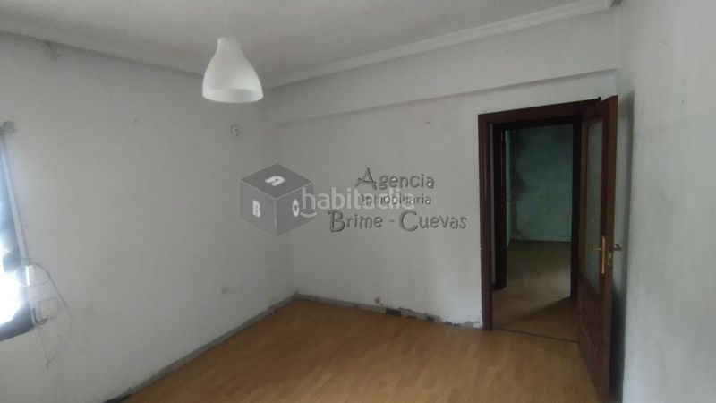 Foto 1dc828f3-3de9-4d5a-922c-8be3b37f93aa. Planta baixa a Ventanielles Oviedo