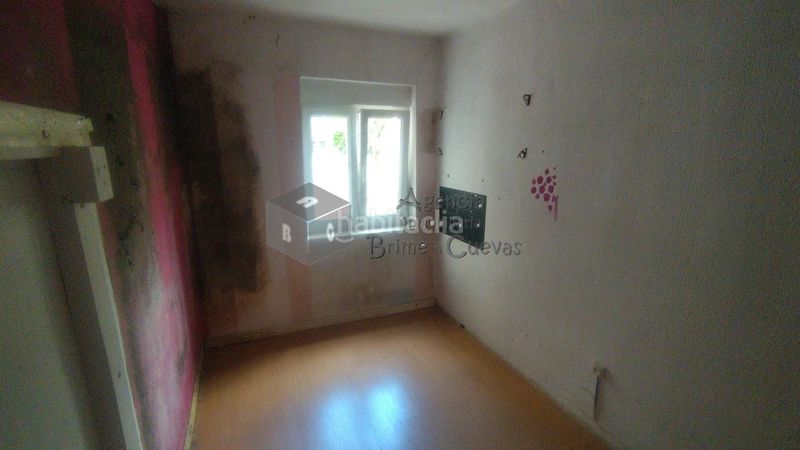 Foto 4630cba7-f7e2-4845-9e8a-07a73a7637ef. Planta baixa a Ventanielles Oviedo