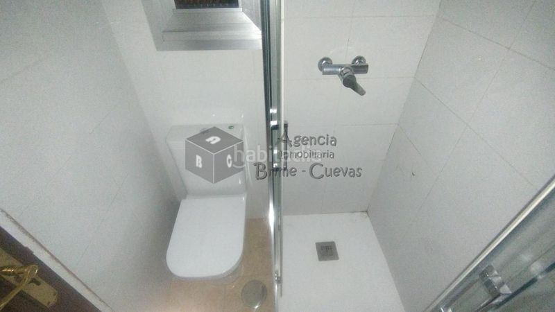 Foto 60de4141-9615-4035-ba04-b032254557aa. Planta baixa a Ventanielles Oviedo