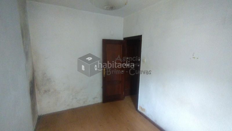 Foto 9ac112a8-80b5-4c05-ab74-2e03af546855. Planta baixa a Ventanielles Oviedo