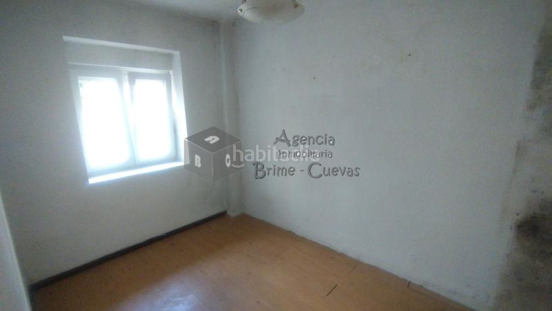 Foto a6ea5491-93da-4c0a-a355-2350174e693f. Planta baixa a Ventanielles Oviedo