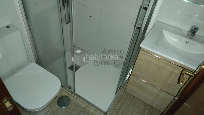 Foto f46fcd70-ee99-4430-9325-39ad8d7d4fcb. Planta baixa a Ventanielles Oviedo