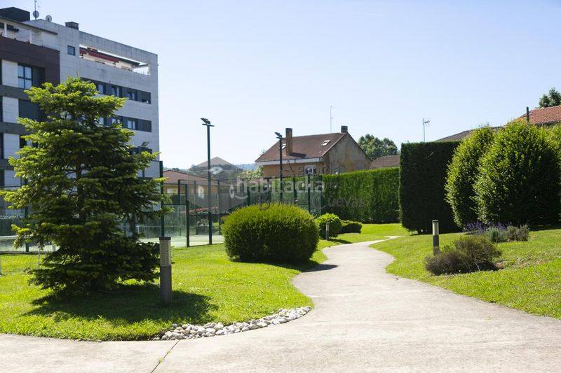 Foto ea44e2b8-4cd1-4789-96a0-4099d6484f30. Planta baixa amb calefacció aparcament a Colloto Oviedo