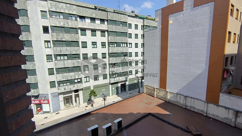Foto 1ad9bbdd-74a3-4b8e-9807-8bcc7cbab20a. Piso en Salesas - Foncalada - Campoamor Oviedo