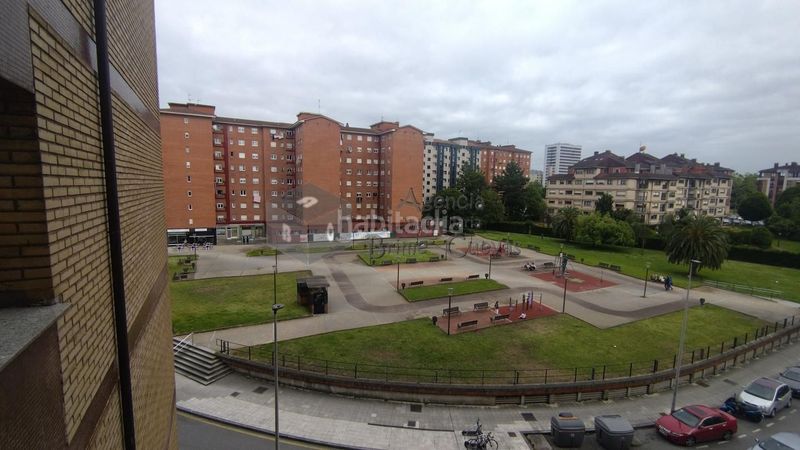 Foto 49fa40d5-81e4-4620-b89a-3a11f84d8c4b. Flat with heating in nuevo Gijón Gijón