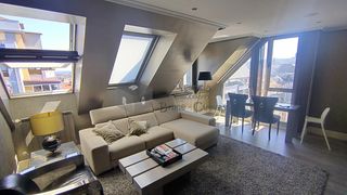 Miete Etagenwohnung  Calle uría