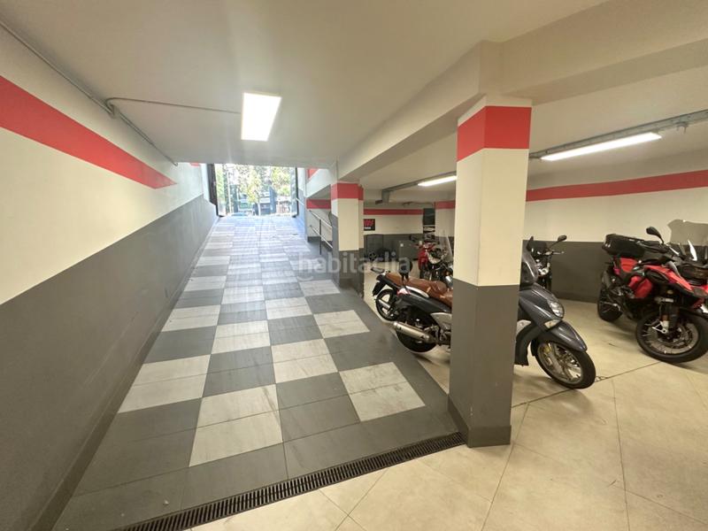 Foto c1fe8f6a-3759-495a-9d00-69f304820c83. Local commercial dans Barri de les Corts Barcelona