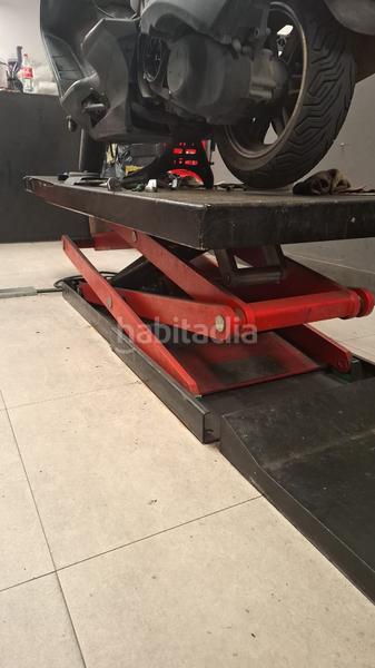 Foto eaa2ed74-7093-4d45-98f0-d0d736068bde. Local commercial dans Barri de les Corts Barcelona