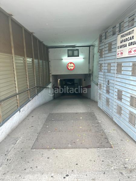 Foto db393868-cad9-49f4-8225-396b2efb25ec. Aparcament de moto a Vilapicina - Torre Llobeta Barcelona