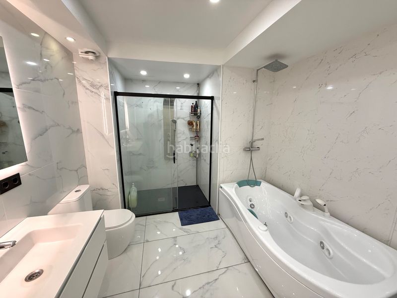 Foto 7faafa7d-7c19-4330-8cbe-416f90bdb3d5. Local comercial amb calefacció a Sants-Badal Barcelona