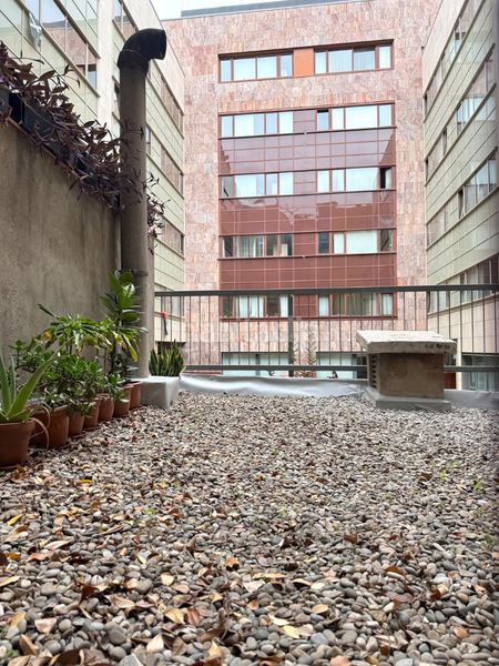 Foto 060c9008-c590-4d02-93b3-a2d6a4337940. Local comercial a Raval Barcelona