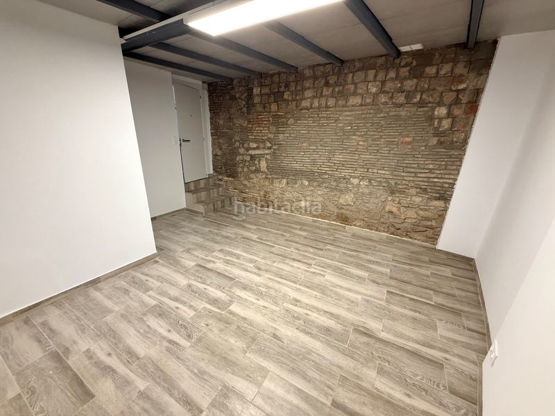 Foto 455aa317-fcf2-4307-ae26-9a47dbb29b6d. Local comercial a Raval Barcelona