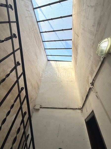 Foto 9d5659ae-593a-42a0-a42a-2632eb909add. Edificio in La Torrassa Hospitalet de Llobregat (L´)