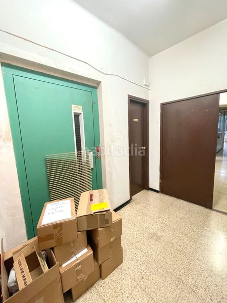 Foto 426e5a56-f5d1-47ac-8535-f3b6b102e43f. Local comercial amb calefacció a Hostafrancs Barcelona