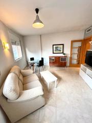 Location Appartement  Carrer de bassegoda. Piso en zona sants, 2 hab. más despacho, terraza. impecable