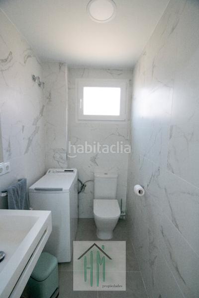 Foto 16b4d8ff-8d83-480a-94b7-5e7a6c0596fe. Location attique dans Campello Playa Campello (el)