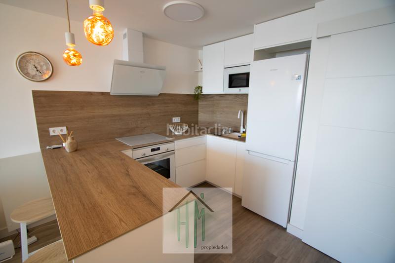 Foto 4e8fd083-069b-448d-874f-cce845fad559. Alquiler apartamento en Albufereta Alicante