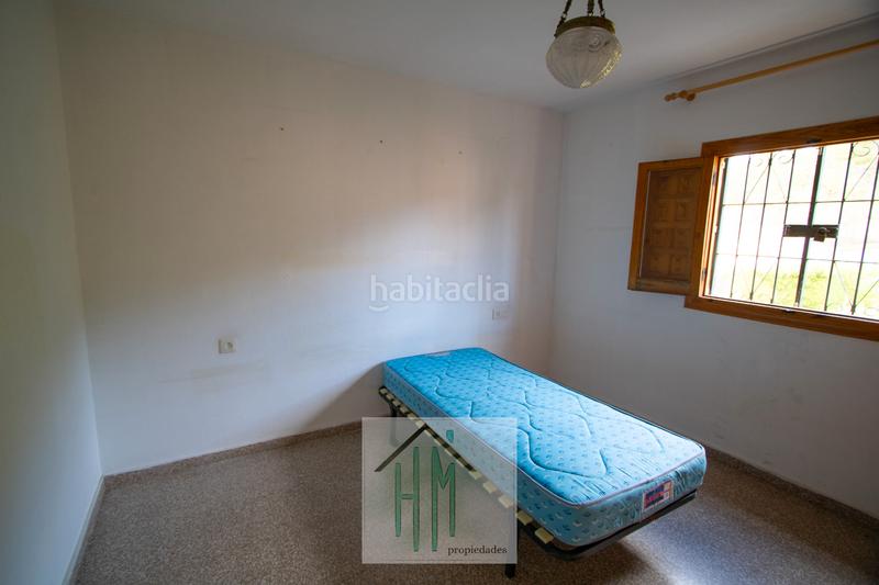 Foto 94a1c0fb-8613-4b4c-be6e-81bf1f5028c5. Casa adossada amb xemeneia aparcament a Torre de les Maçanes (la)