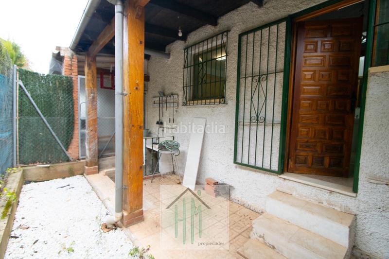 Foto bab0180f-0b5b-4945-9ebe-c94a3f58e31e. Casa adossada amb xemeneia aparcament a Torre de les Maçanes (la)