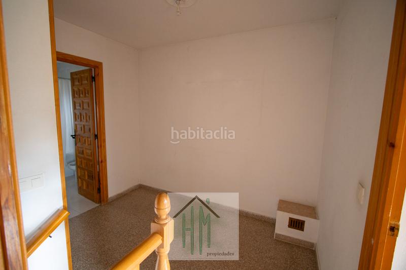 Foto d2429894-60b0-4f45-87e1-28515c30ecfd. Casa adossada amb xemeneia aparcament a Torre de les Maçanes (la)