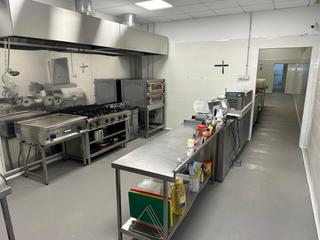 Nau industrial a Balcón de Finestrat-Terra Marina. Transpasa obrador de pizza